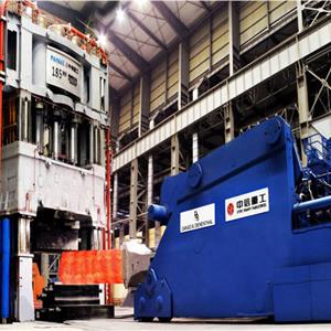 Double column pump controlled 18500t hydraulic press and supporting 750t · m forging operator